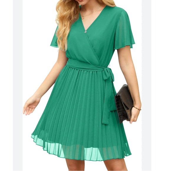 GRECERELLE Emerald Green Wrap V-Neck Short Sleeve Casual Pleated Mini Dress - Picture 6 of 7